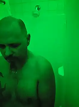 Snapshot of KrazyLegz chatting on October 3, 12:03 am KrazyLegz online show from October 3, 12:03 am