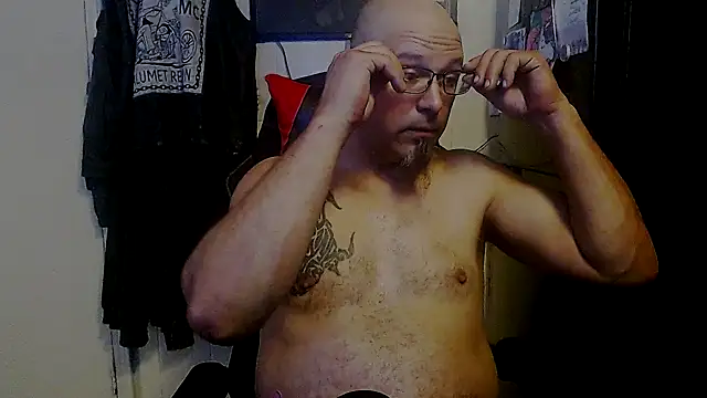 Snapshot of KrazyLegz chatting on September 20, 5:18 pm KrazyLegz online show from September 20, 5:18 pm