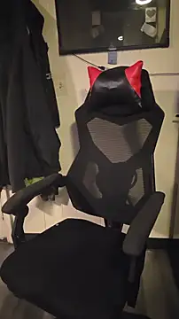 KrazyLegz online show from January 18, 2:26 am