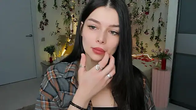 ContinentOfTranquility online show from March 9, 4:05 am