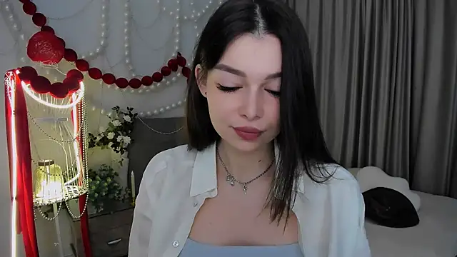 ContinentOfTranquility online show from April 2, 3:02 am