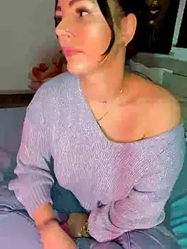 ReiyaRey online show from February 3, 9:53 pm