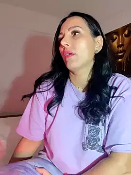 ReiyaRey online show from April 15, 7:51 pm