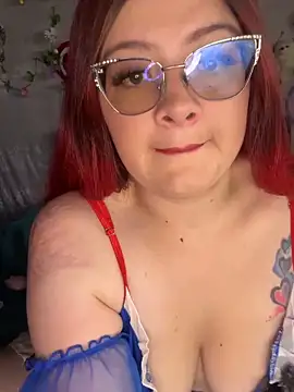 Snapshot of NinaGauther chatting on June 17, 2:38 pm NinaGauther online show from June 17, 2:38 pm