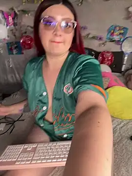 NinaGauther online show from May 22, 2:59 pm