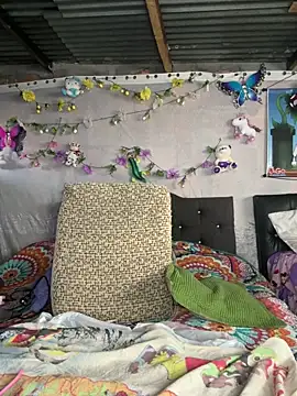 NinaGauther online show from March 24, 2:39 pm