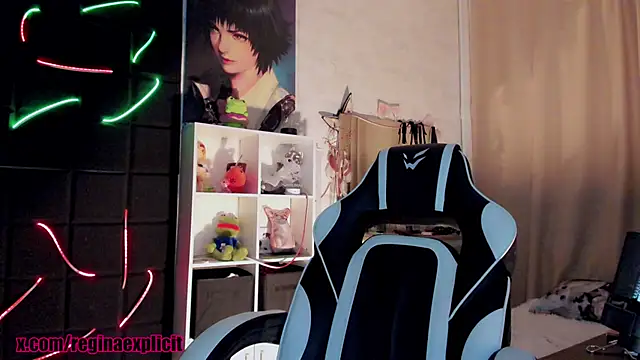 snake  bites online show from March 23, 9:47 pm