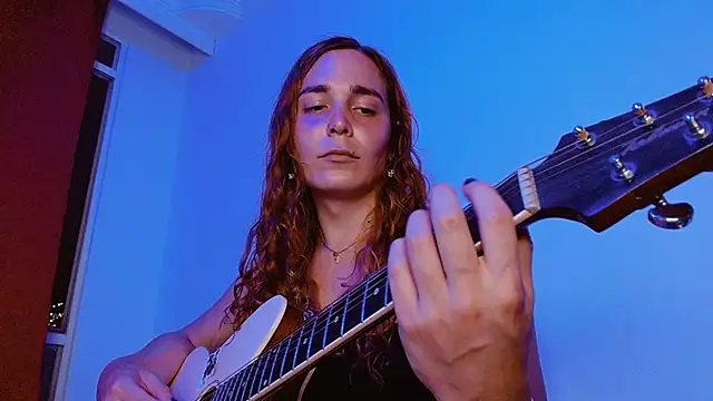Catnessa online show from October 4, 3:19 am