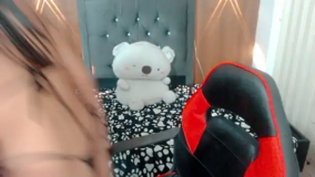 Snapshot of lyanamerry0 chatting on October 17, 1:35 pm lyanamerry0 online show from October 17, 1:35 pm