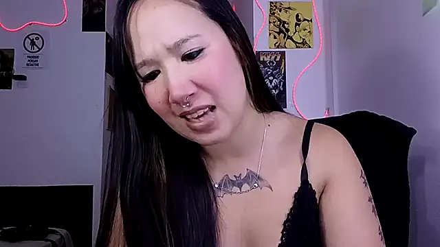 Japabaixinha online show from March 6, 11:27 am