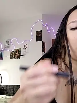 Japabaixinha online show from March 8, 11:57 am