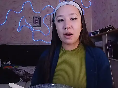 Japabaixinha online show from June 19, 5:24 am