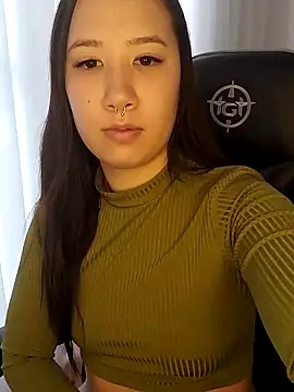 Snapshot of Japabaixinha chatting on February 24, 3:33 am Japabaixinha online show from February 24, 3:33 am