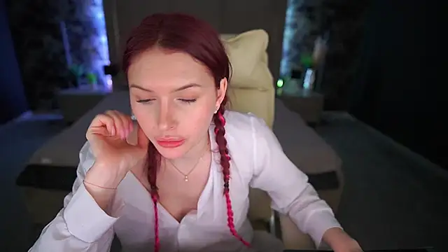 MilaSecrett online show from March 15, 7:38 pm