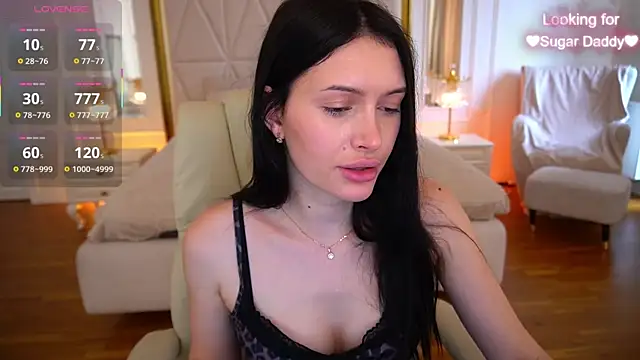 Snapshot of MilaSecrett chatting on June 15, 7:41 am MilaSecrett online show from June 15, 7:41 am