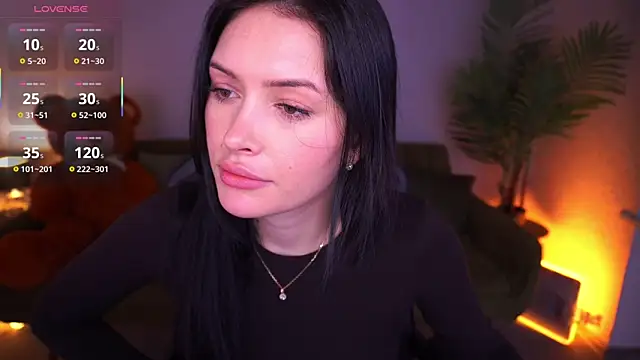 MilaSecrett online show from December 18, 2:21 pm