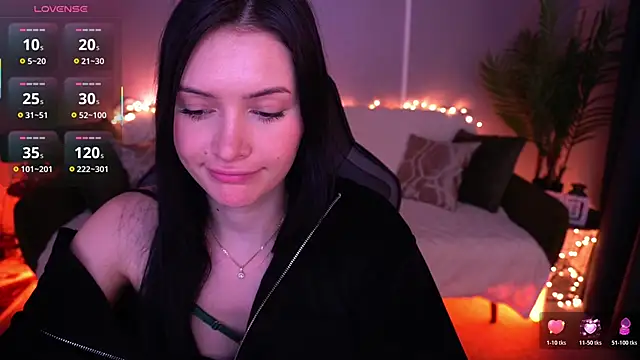 MilaSecrett online show from March 19, 1:55 pm