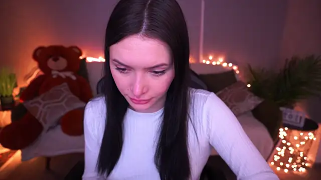 MilaSecrett online show from March 7, 2:33 pm