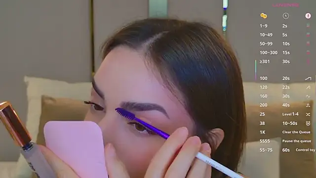 BellaHalles online show from April 9, 5:53 am