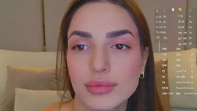 BellaHalles online show from February 4, 5:46 am