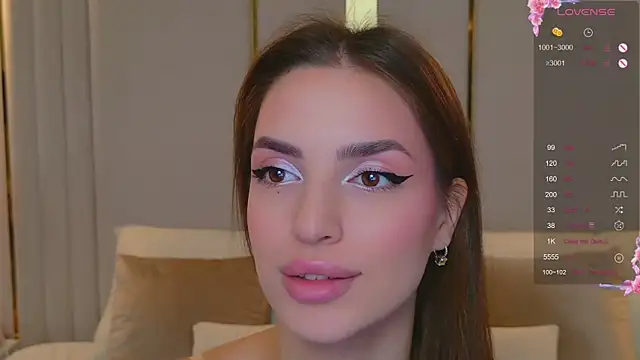 BellaHalles online show from October 8, 5:42 am