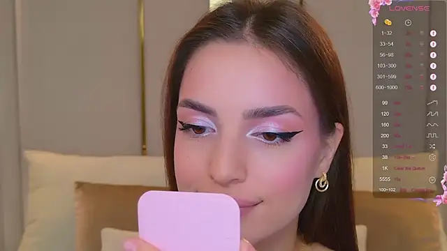 BellaHalles online show from October 12, 6:04 am