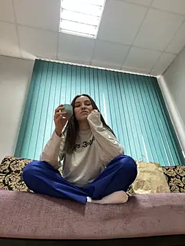 Snapshot of Jinna_milli chatting on March 2, 11:19 am Jinna milli online show from March 2, 11:19 am