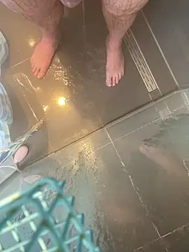 LivingLegend1978 online show from April 5, 11:28 am