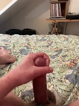 LivingLegend1978 online show from March 15, 8:54 am