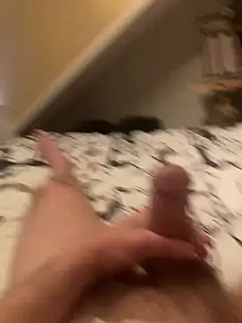 LivingLegend1978 online show from February 15, 8:33 am