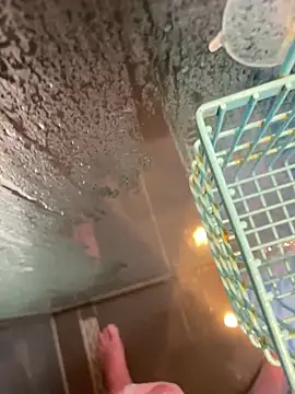 LivingLegend1978 online show from March 28, 8:04 am