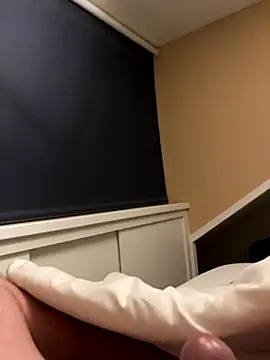 LivingLegend1978 online show from December 1, 11:05 pm