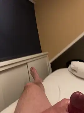 LivingLegend1978 online show from April 3, 10:05 pm