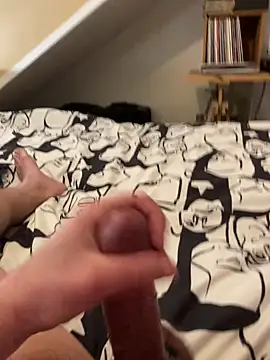 LivingLegend1978 online show from February 17, 10:45 am