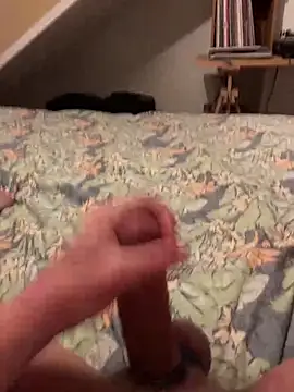 LivingLegend1978 online show from February 1, 8:01 am