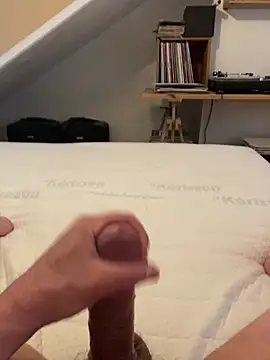 LivingLegend1978 online show from May 9, 3:04 pm