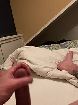 LivingLegend1978 online show from February 11, 11:04 pm