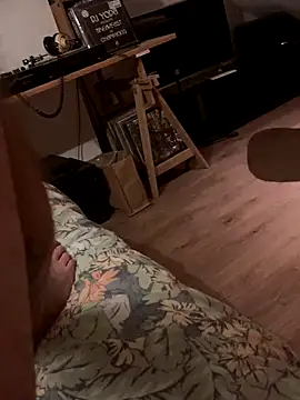 LivingLegend1978 online show from October 7, 7:04 pm