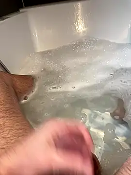 LivingLegend1978 online show from November 6, 9:24 am