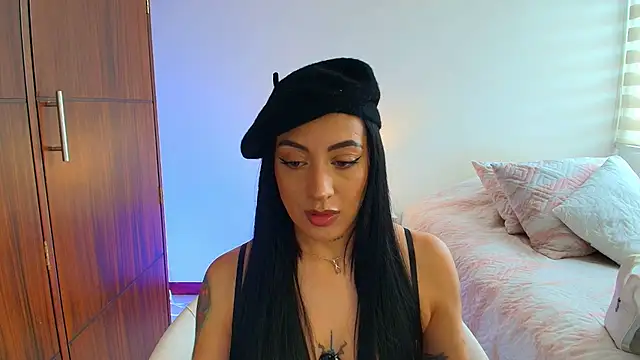 keilelewis online show from October 29, 5:34 pm