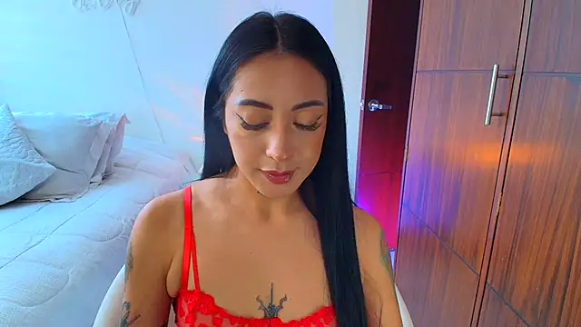 keilelewis online show from March 15, 4:58 pm