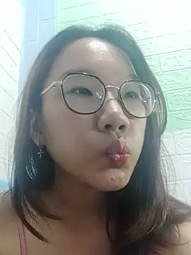 Snapshot of Nanoko chatting on July 19, 6:55 am Nanoko online show from July 19, 6:55 am