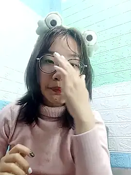 Nanoko online show from January 10, 12:00 pm