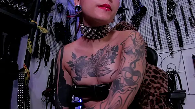 Agatha BDSM online show from January 15, 3:11 am