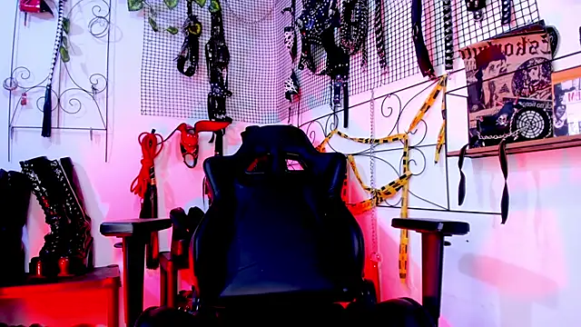 Agatha BDSM online show from February 18, 8:27 pm