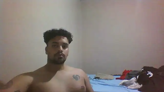 Snapshot of Xcumshot33 chatting on September 20, 3:22 am Xcumshot33 online show from September 20, 3:22 am