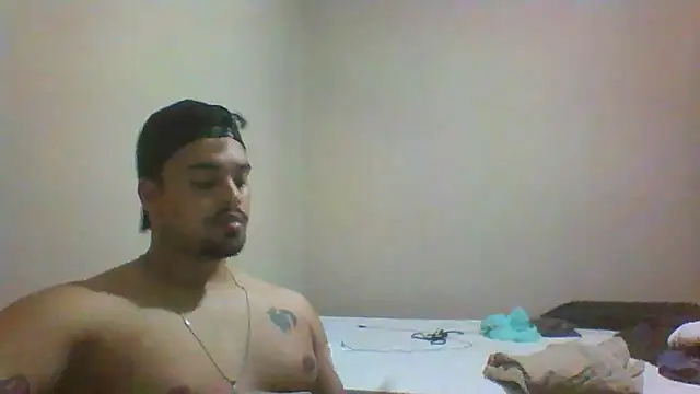 Snapshot of Xcumshot33 chatting on October 6, 12:56 am Xcumshot33 online show from October 6, 12:56 am