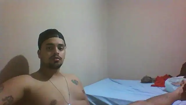 Snapshot of Xcumshot33 chatting on September 30, 2:50 am Xcumshot33 online show from September 30, 2:50 am