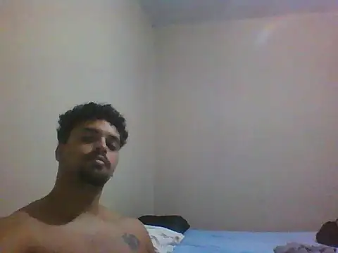 Snapshot of Xcumshot33 chatting on February 23, 3:30 am Xcumshot33 online show from February 23, 3:30 am