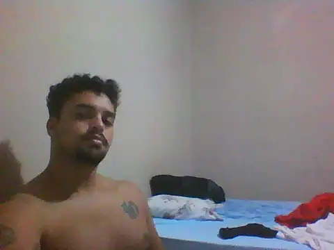 Snapshot of Xcumshot33 chatting on February 25, 3:18 am Xcumshot33 online show from February 25, 3:18 am